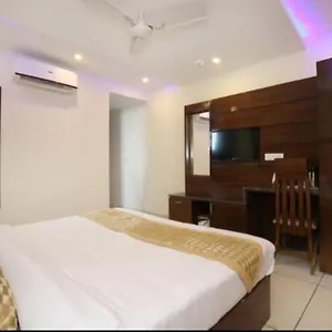 Silver Palm 2* Zirakpur
